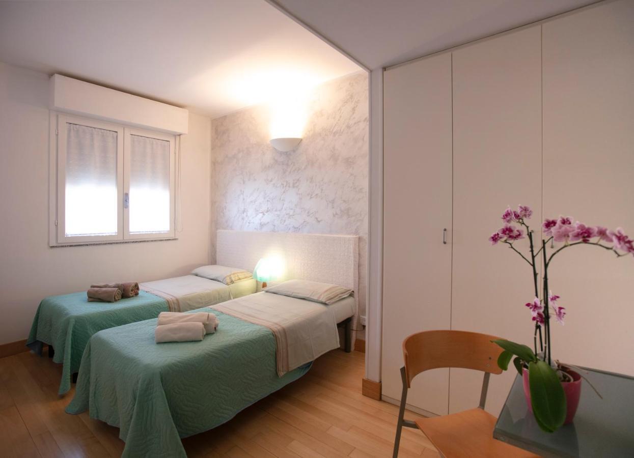Bed and Breakfast Giardini E Mare Quartu SantʼElena Exterior foto